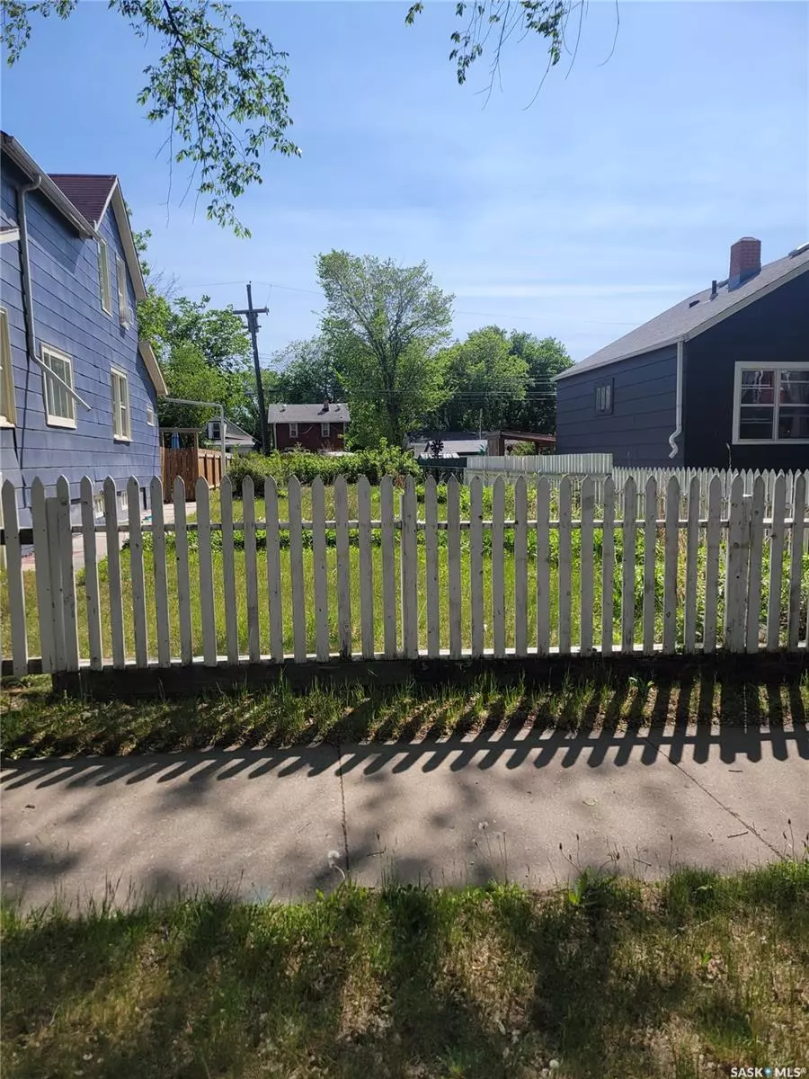 Saskatoon, SK S7M 1Z4,910 I AVENUE S