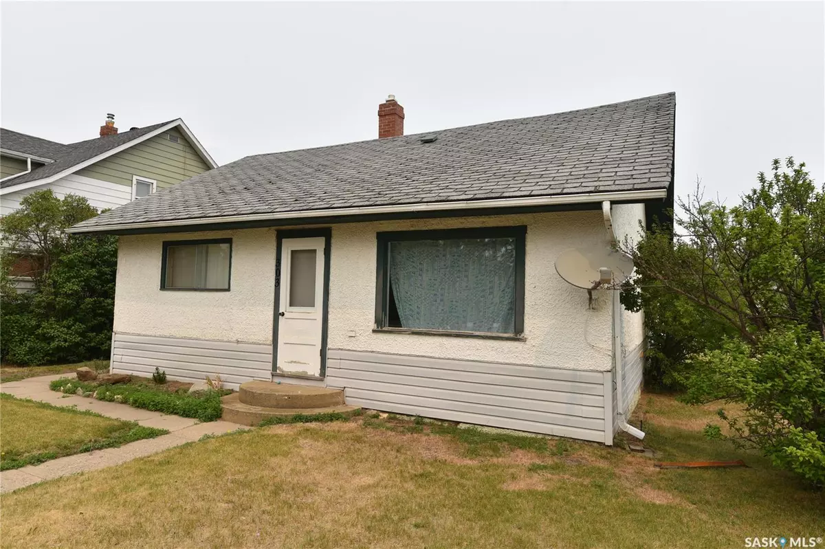 Nipawin, SK S0E 1E0,303 2nd STREET W