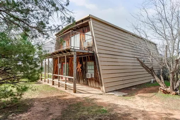 950 Maxwell Street, Buffalo Gap, TX 79508
