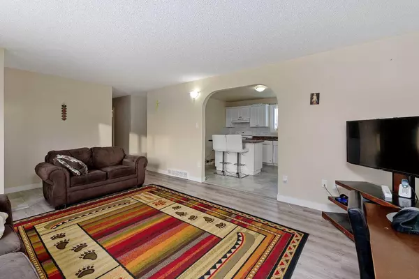 Lloydminster, AB T9V 1B5,5724 47 ST