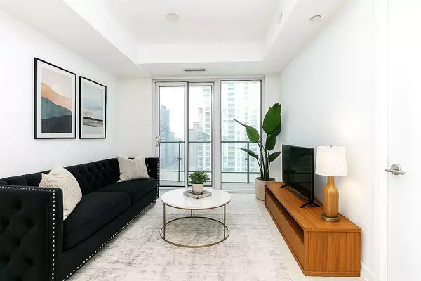 39 Roehampton AVE #1301, Toronto C10, ON M4P 0G1