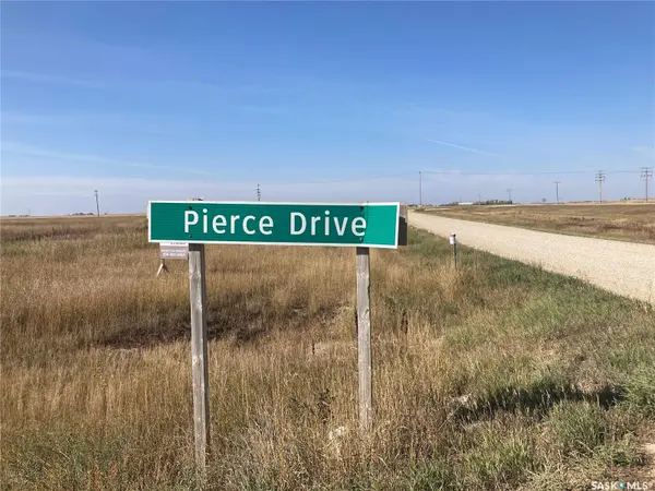 00 Pierce DRIVE, Weyburn Rm No. 67, SK S4H 2B6