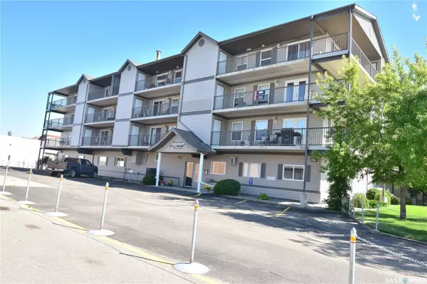122 GOVERNMENT ROAD #203, Weyburn, SK S4H 0P1