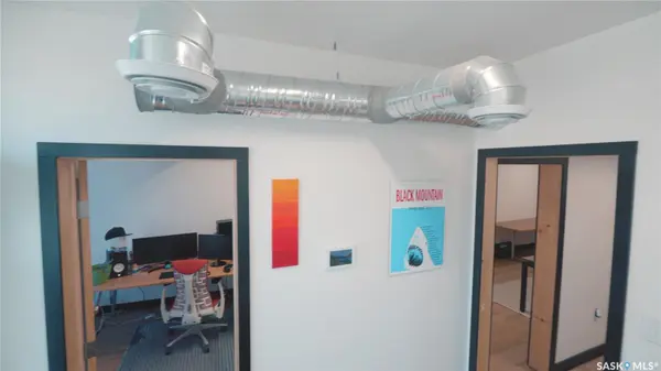 317 20th STREET W, Saskatoon, SK S7M 0X1