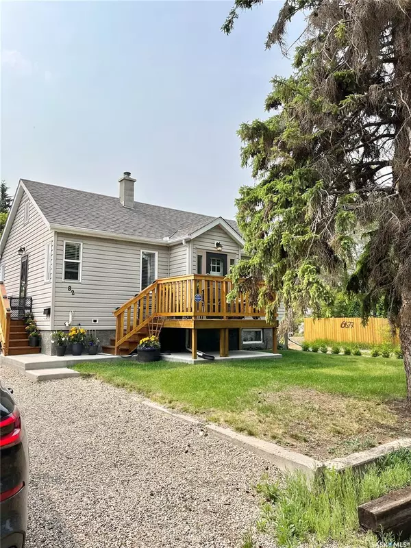 Yorkton, SK S3N 3C6,82 Macfarline AVENUE