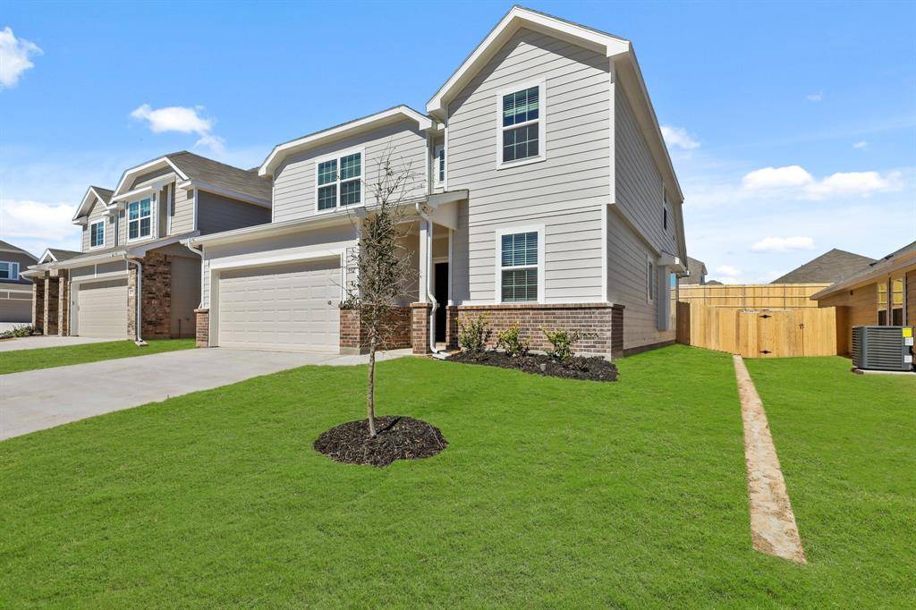 Fort Worth, TX 76131,932 Propeller Parkway