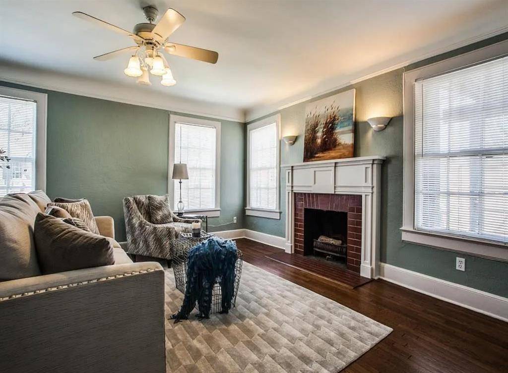 Dallas, TX 75214,6132 Tremont Street #6132