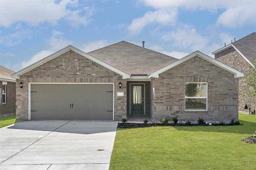 13404 Gitty Up Circle, Cresson, TX 76035