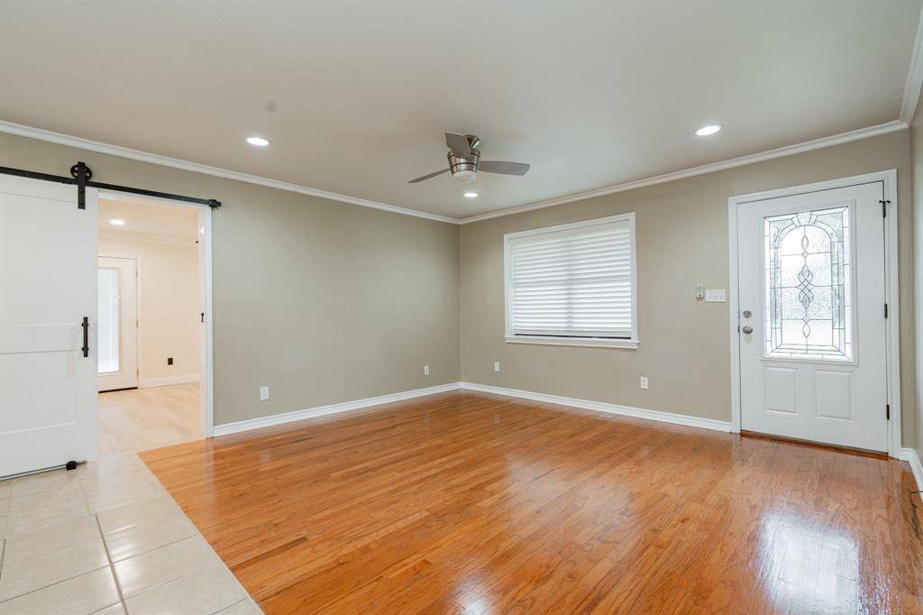 Grand Saline, TX 75140,208 De Gail Street