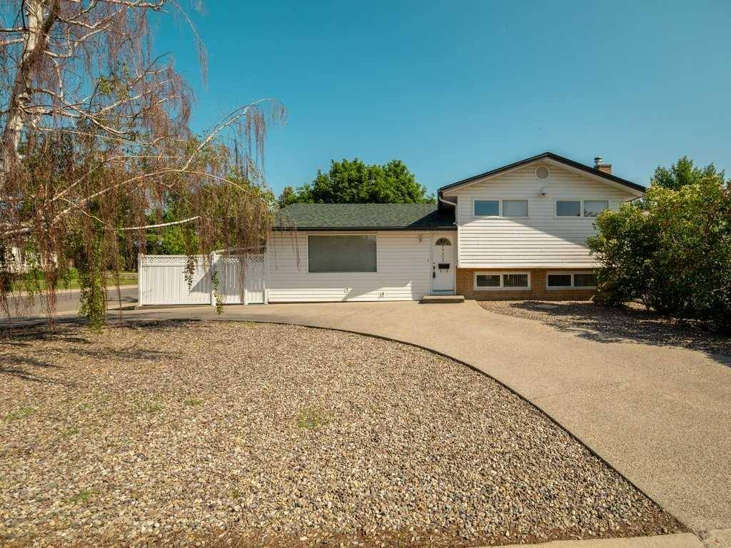 2301 23 AVE S,  Lethbridge,  AB T1K1K8