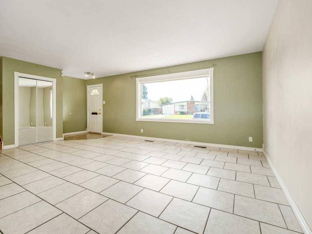 Lethbridge, AB T1K1K8,2301 23 AVE S