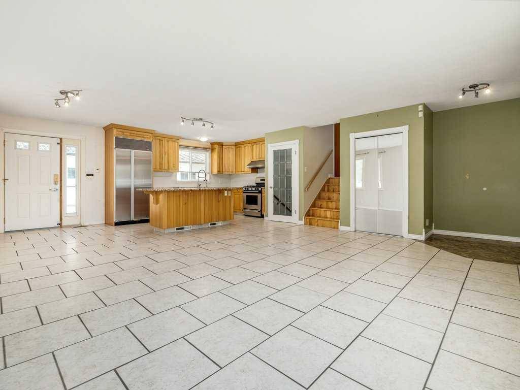 Lethbridge, AB T1K1K8,2301 23 AVE S