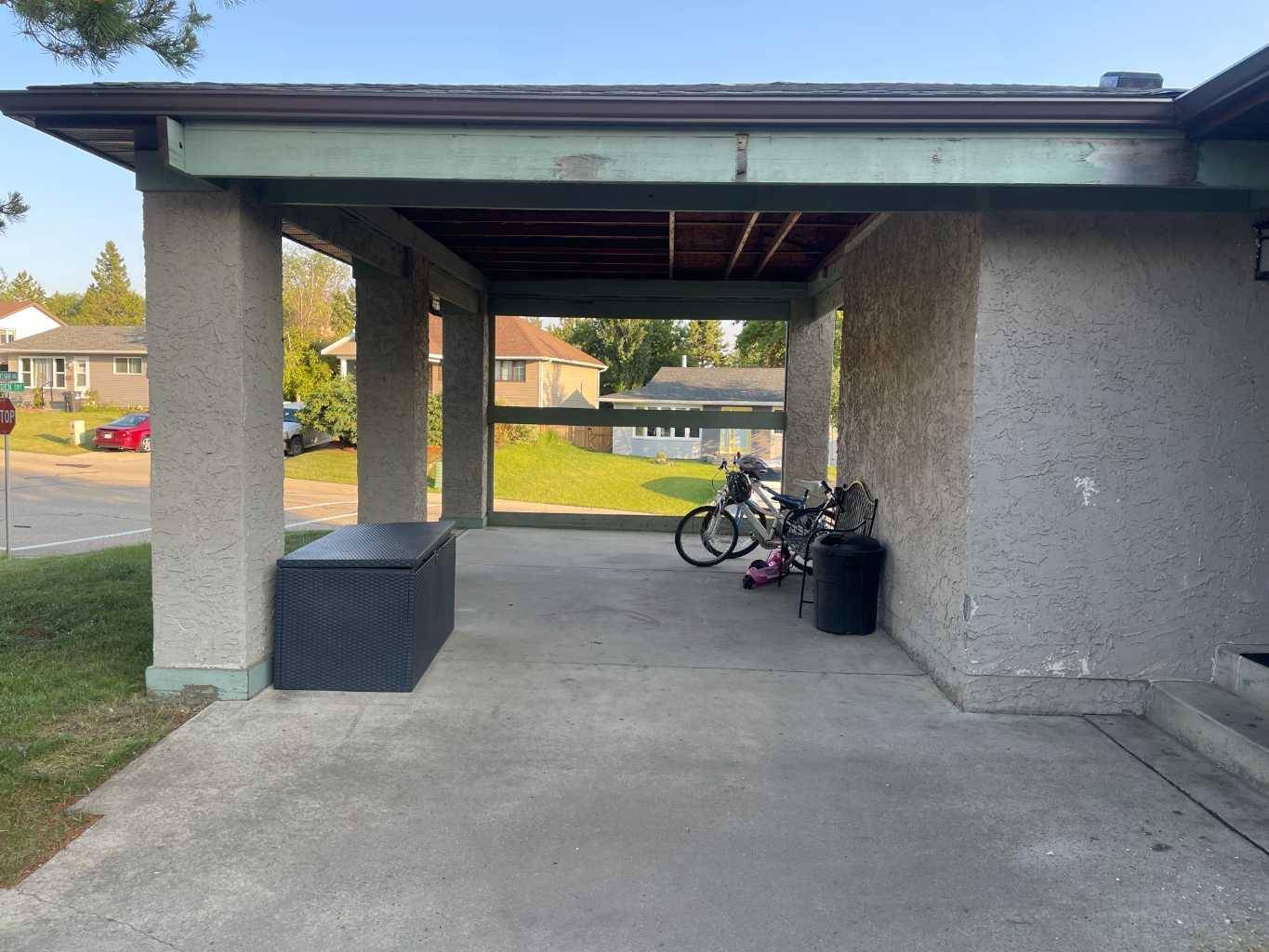 Sylvan Lake, AB T4S 1M4,2 Garden CT