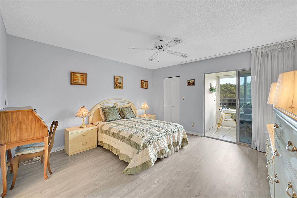 Coconut Creek, FL 33066,2504 ANTIGUA TER #J3