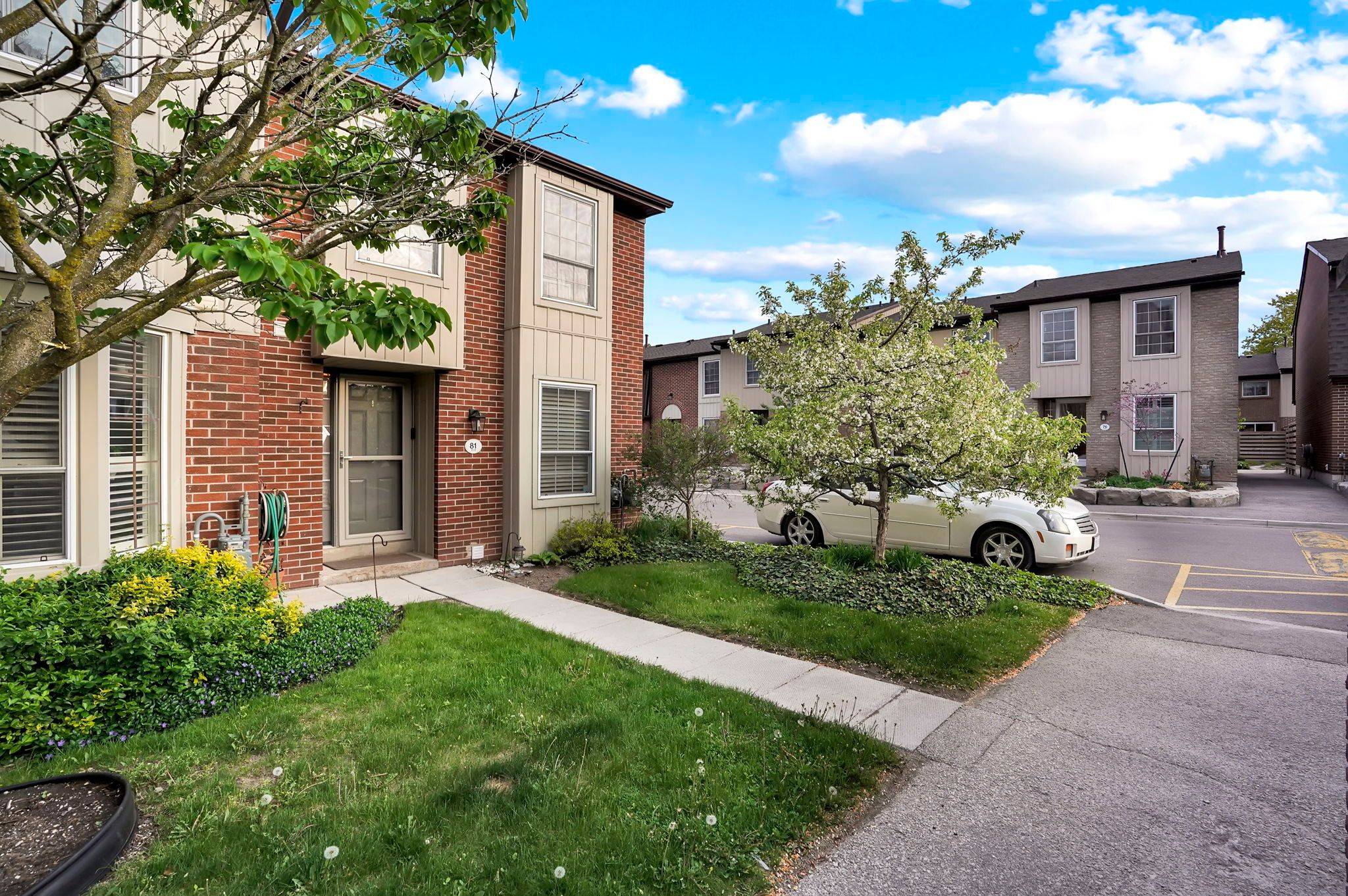 Burlington, ON L7N 3K1,3033 Glencrest RD #81