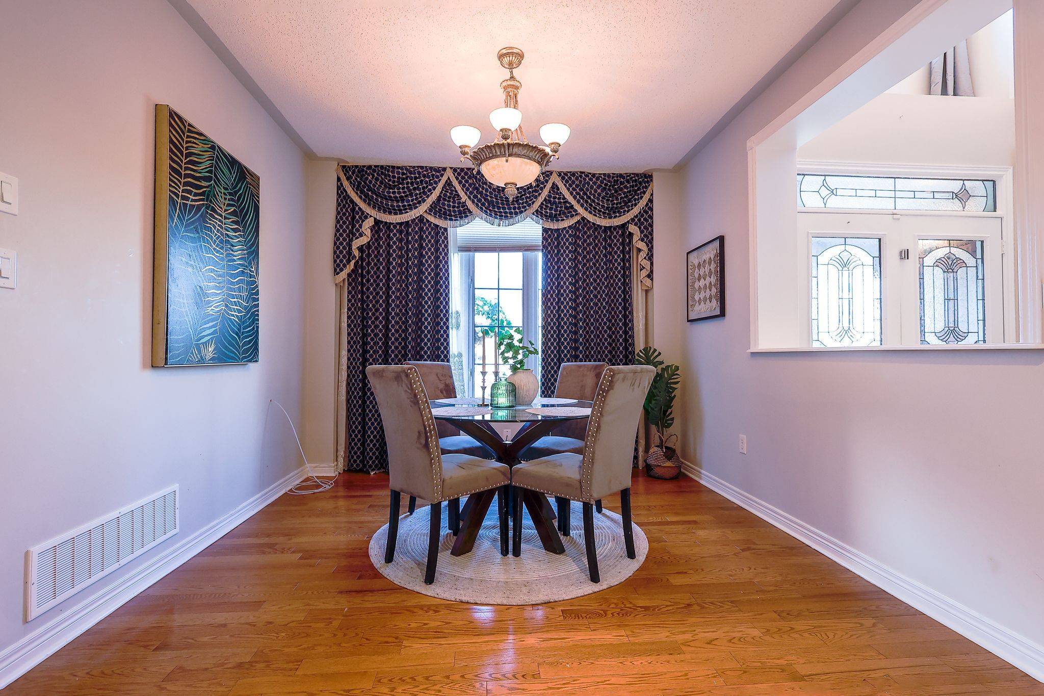 Mississauga, ON L5M 6W3,3073 Bentley DR N