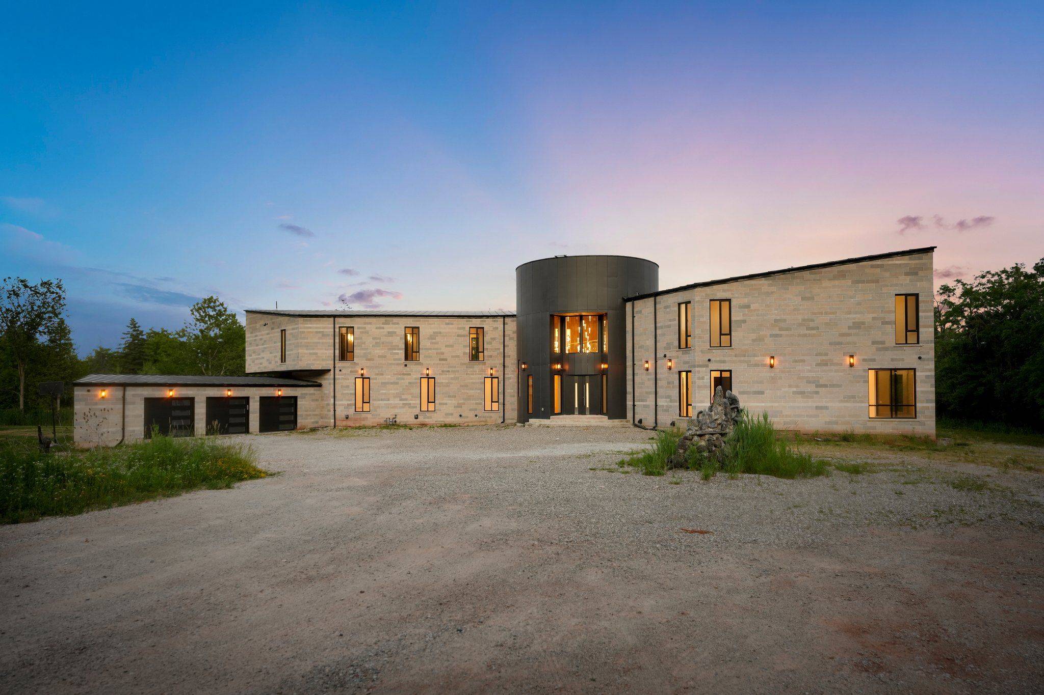 Caledon, ON L7C 1P2,14020 Winston Churchill BLVD
