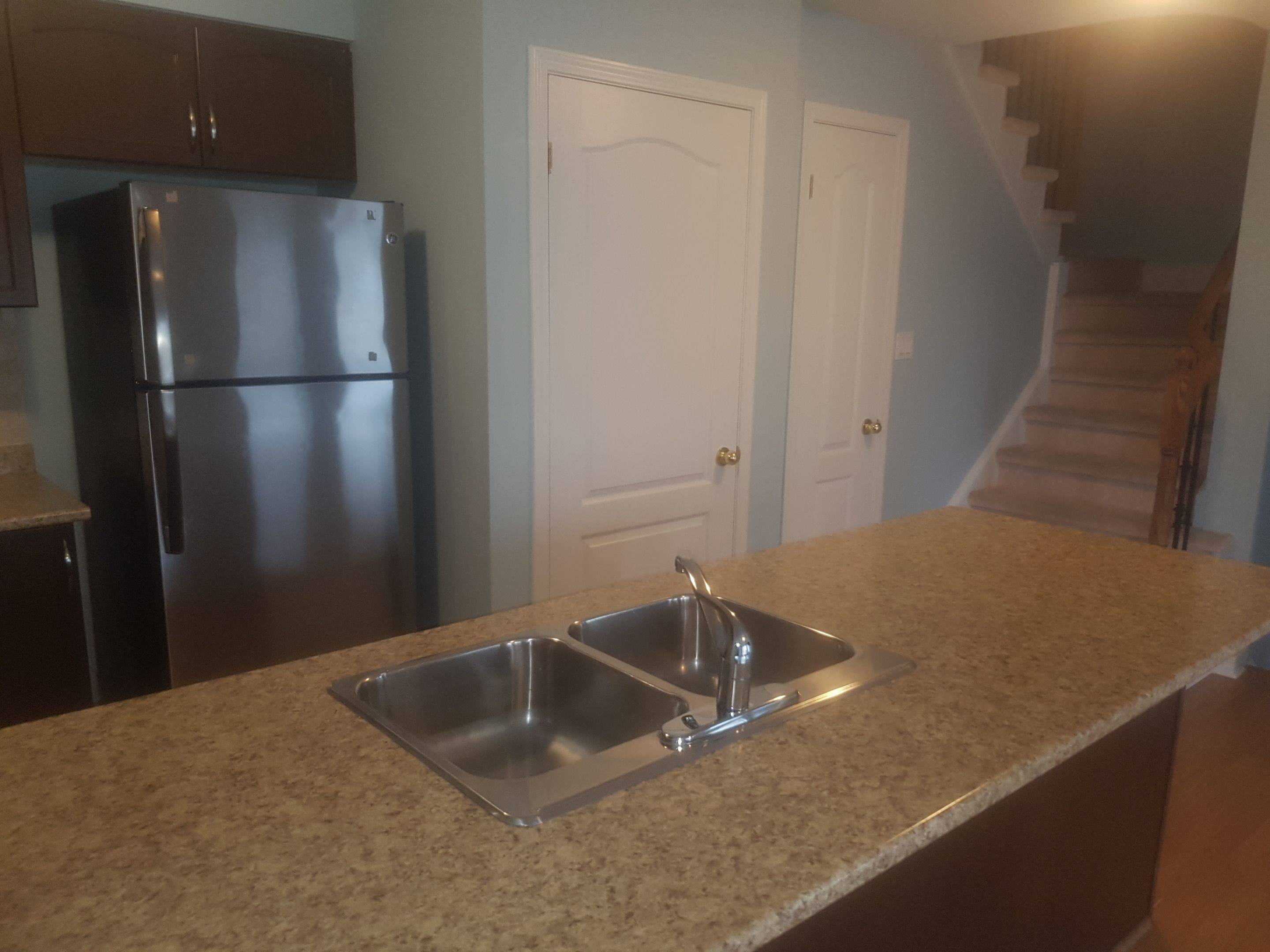 Mississauga, ON L5M 0P7,3250 Bentley DR #60