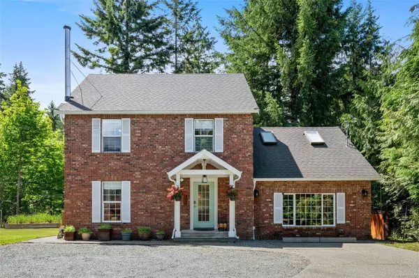 100 Comiaken Ave, Lake Cowichan, BC V0R 2G0