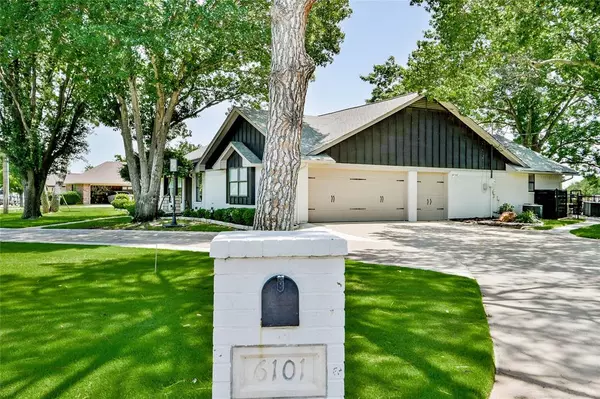 Granbury, TX 76049,6101 W Choctaw Court