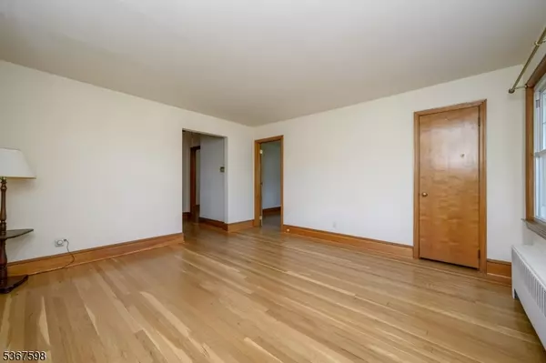 Somerville Boro, NJ 08876,12 Jefferson St