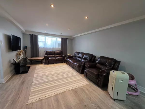 Toronto C06, ON M3H 4P9,146 Overbrook PL #Lower