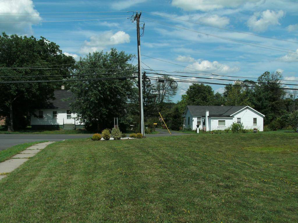 601 Charleston Dr #601, Monroe Twp., NJ 08831