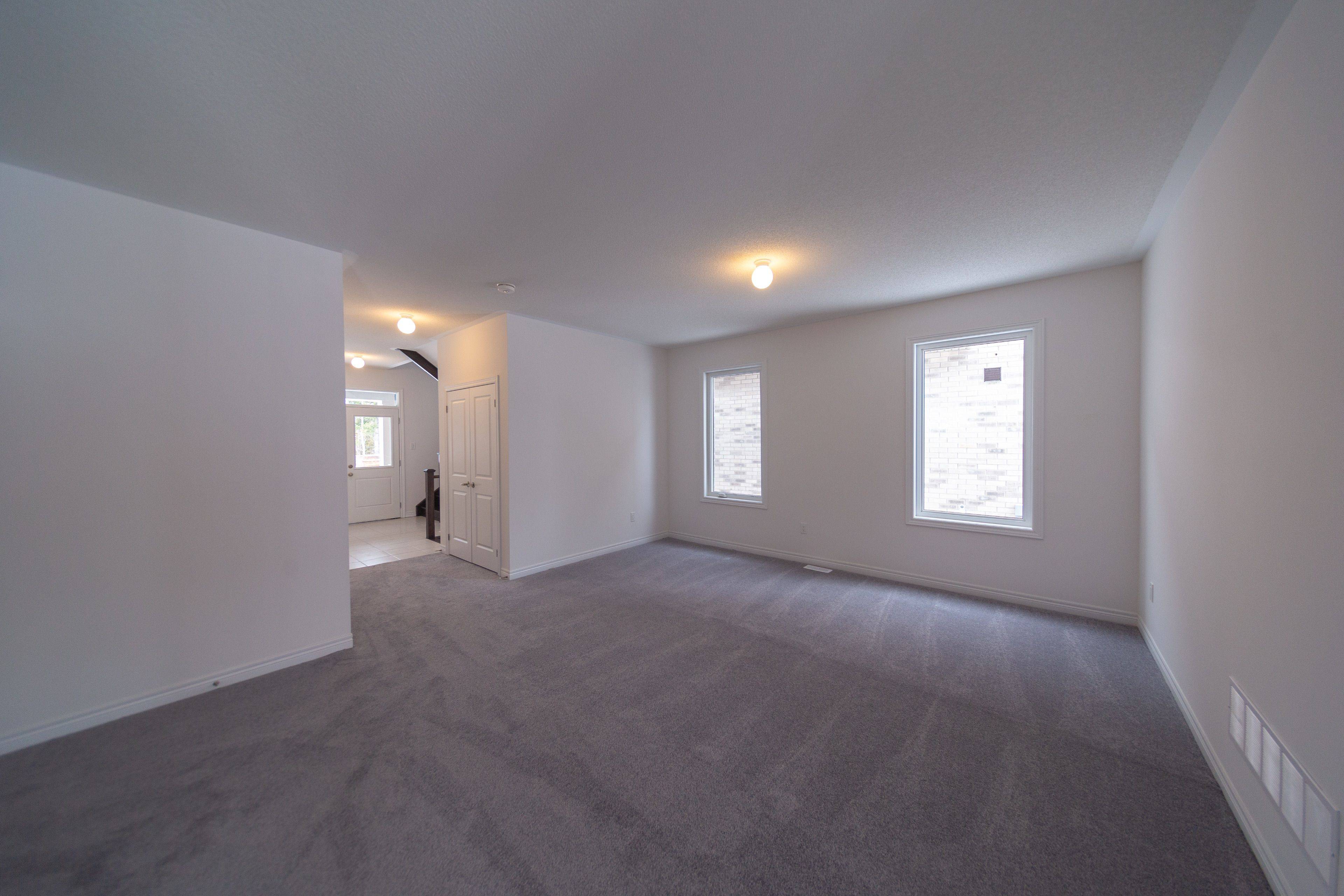 15 Baycroft BLVD, Essa, ON L0M 1B5
