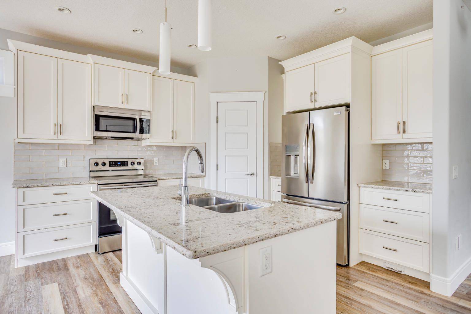 Fort Mcmurray, AB T9H 2V5,112 Beaverlodge Close