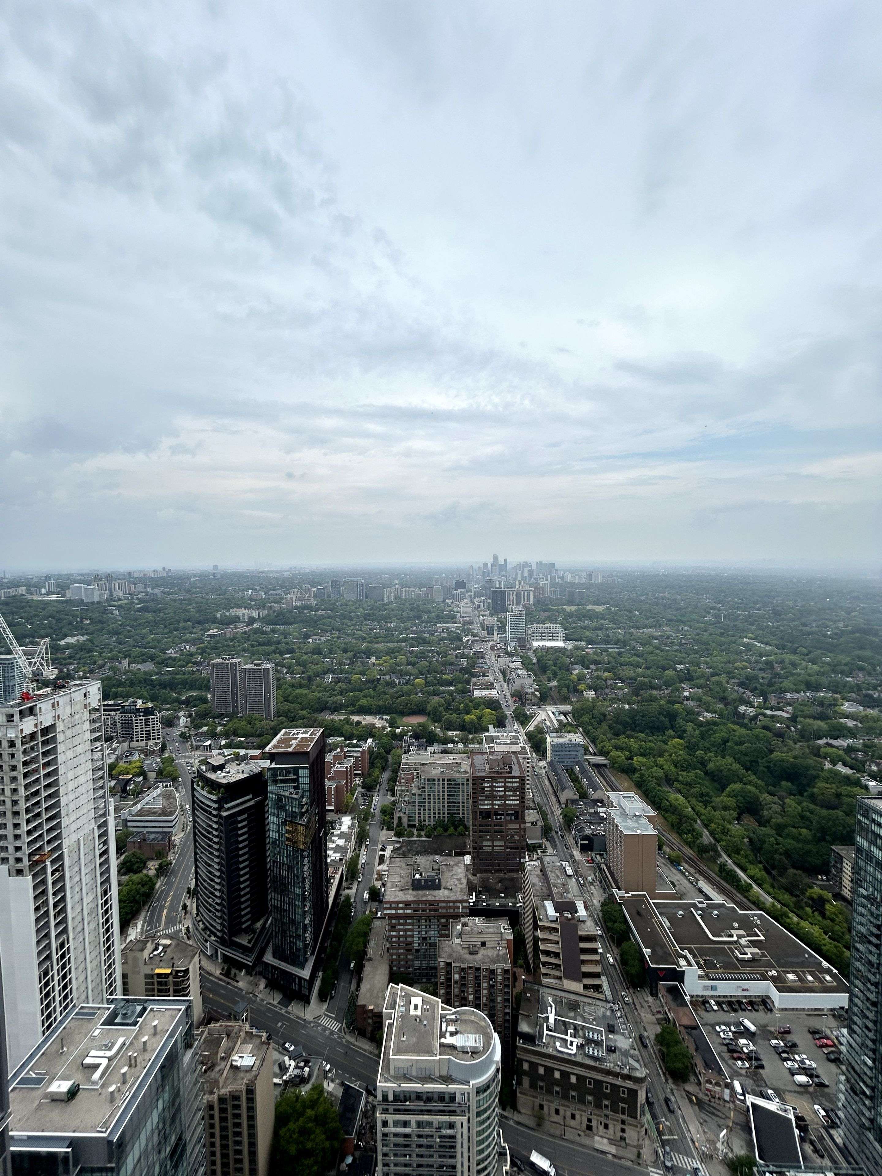 Toronto C02, ON M4W 1L2,11 Yorkville AVE #5804