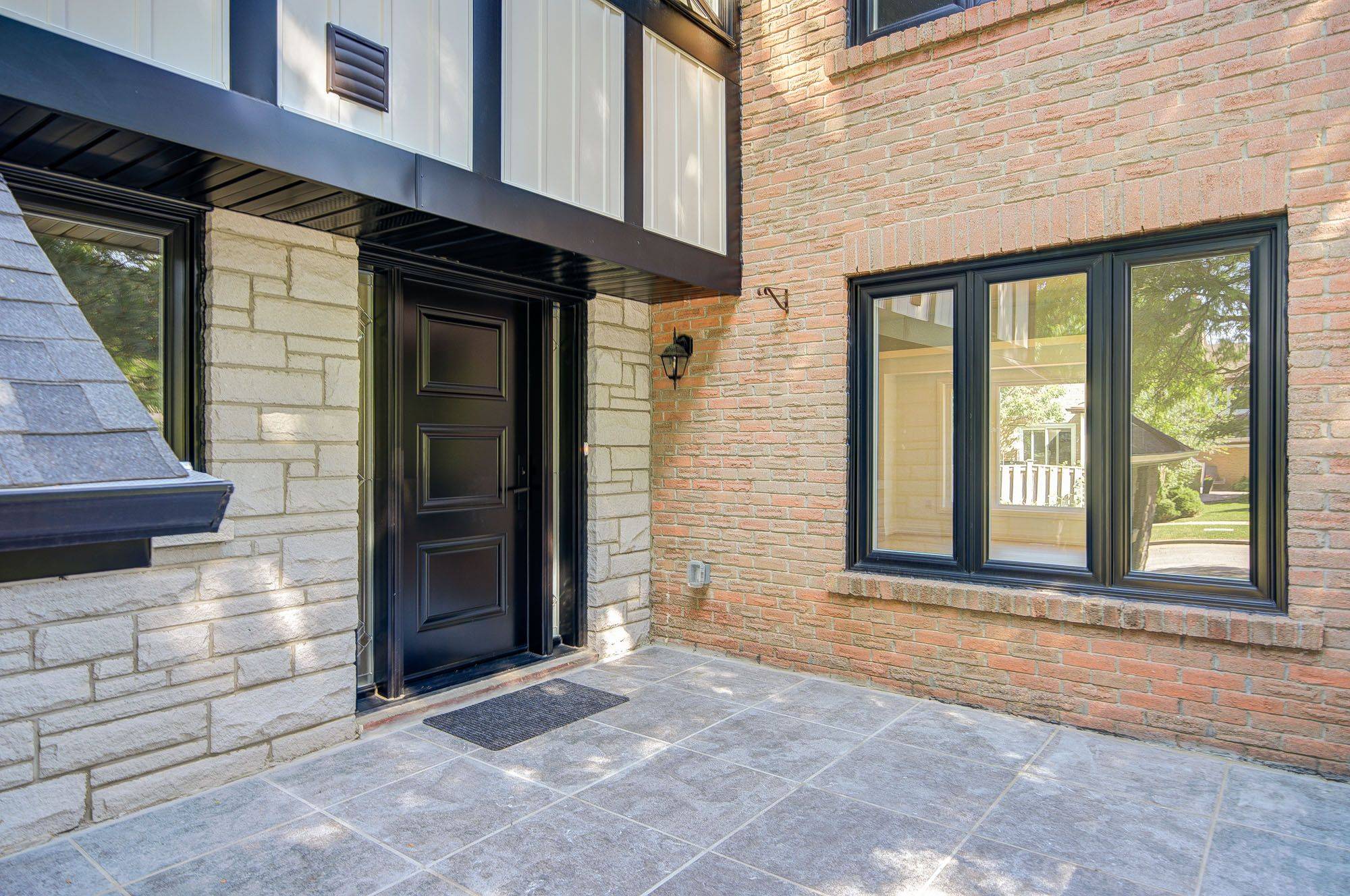 Vaughan, ON L4J 2S5,6 Eddy Green CT