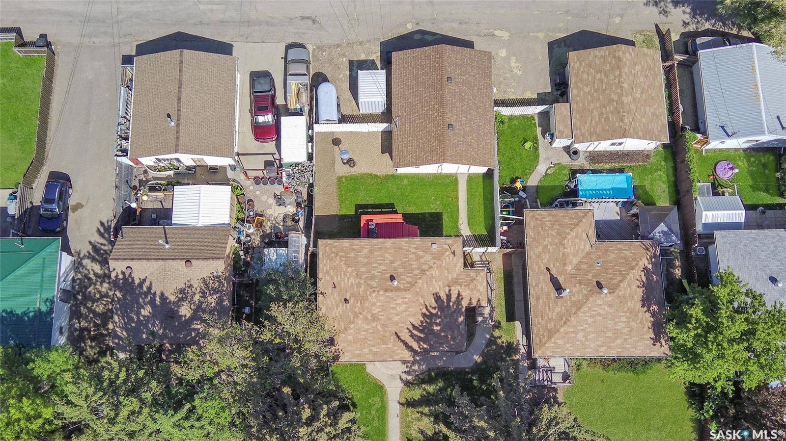 Swift Current, SK S9H 0Z9,355 8th AVENUE NW