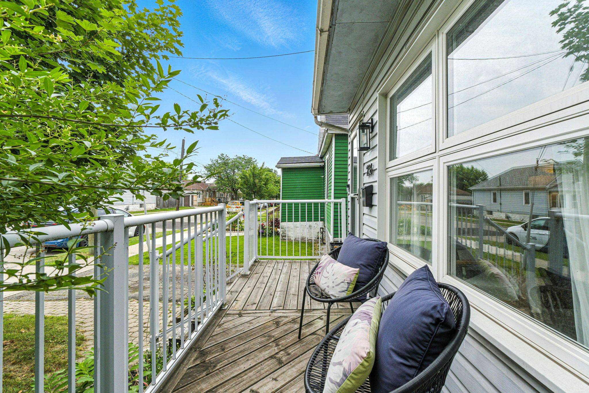Hamilton, ON L8H 5B5,236 Cope ST