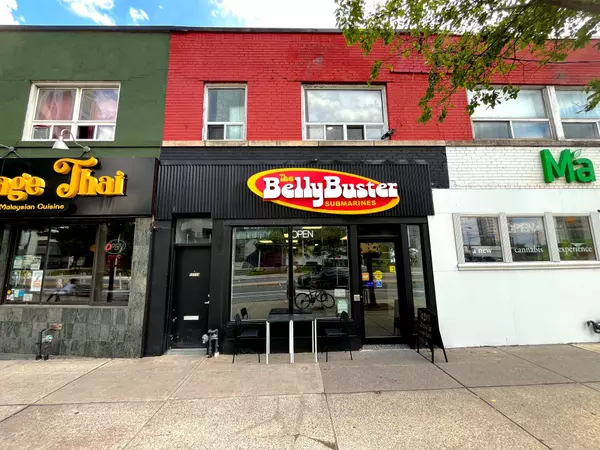 3371 Bloor ST W #A, Toronto W07, ON M8X 1G2