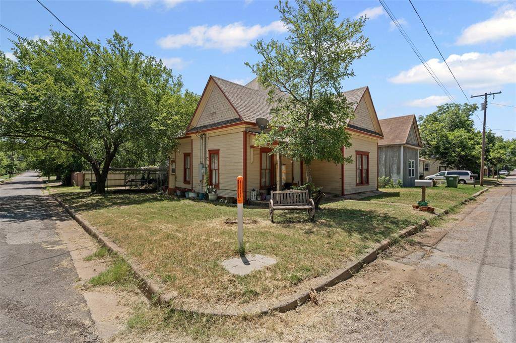 Mineral Wells, TX 76067,916 5th Avenue