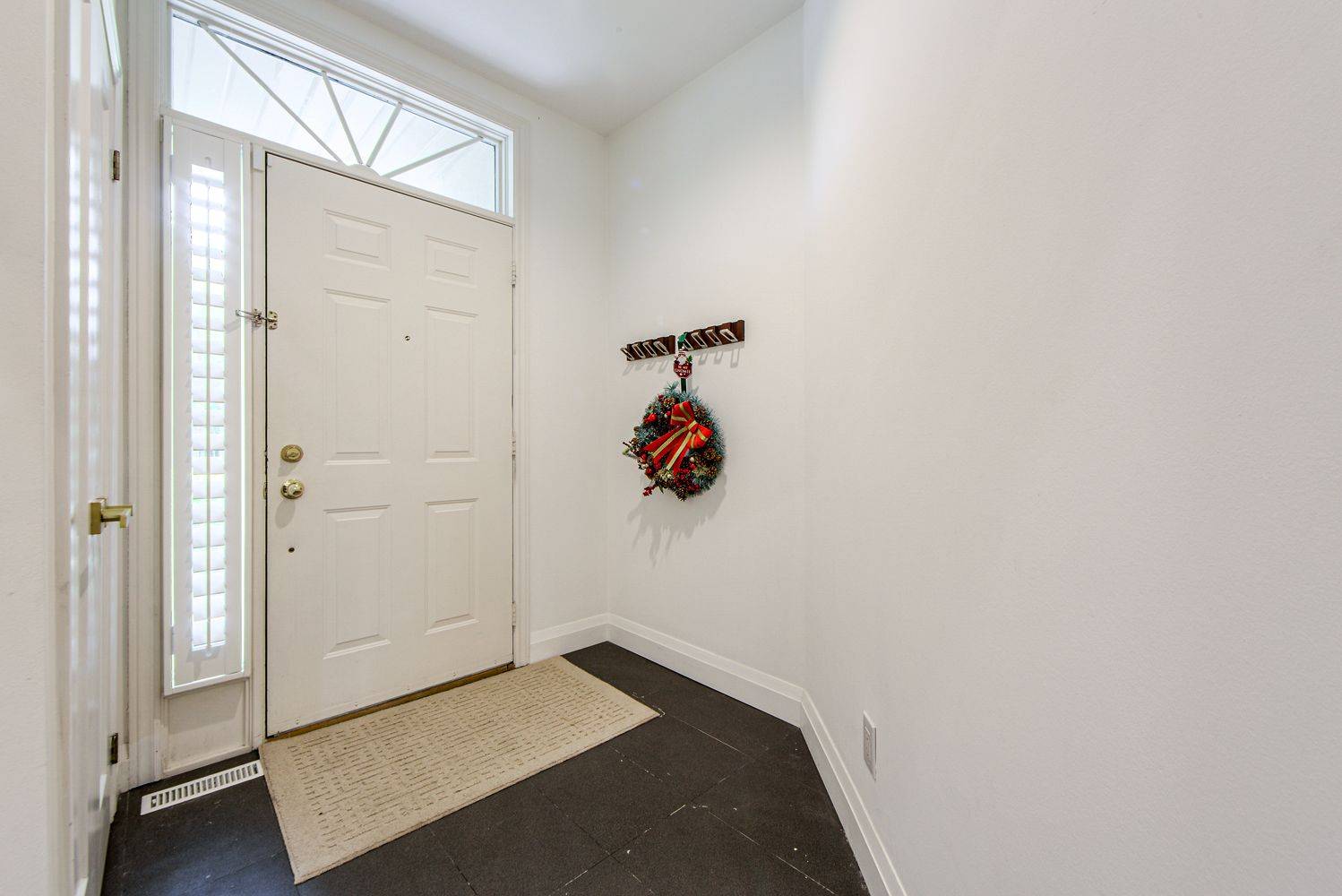 Toronto C14, ON M2N 5L2,3036 Bayview AVE #Unit A