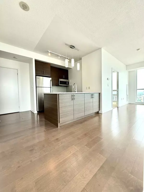 Toronto C15, ON M2J 0A9,70 Forest Manor RD #2212