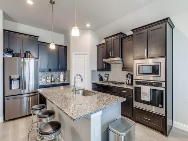 Grand Prairie, TX 76065,3460 April Breeze Trail