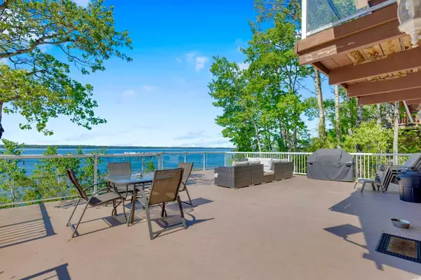 Birchcliff, AB T4S 1R6,411 Birchcliff RD