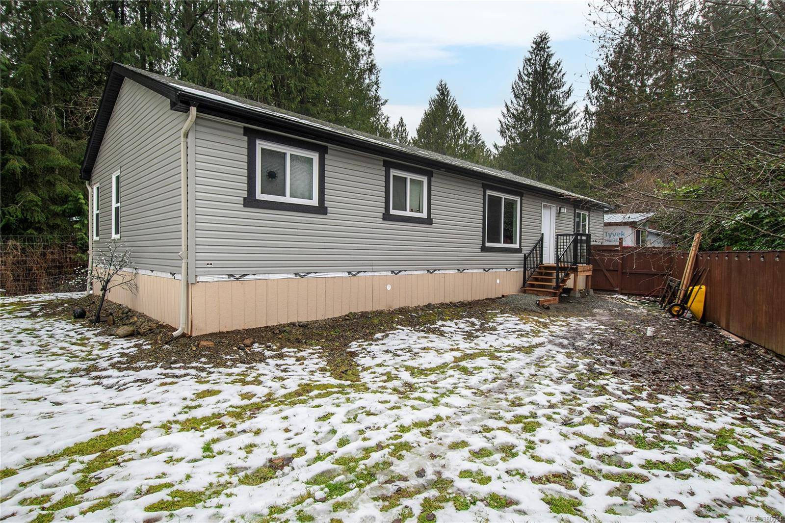Courtenay, BC V9J 1R1,4261-4265 Forbidden Plateau Rd