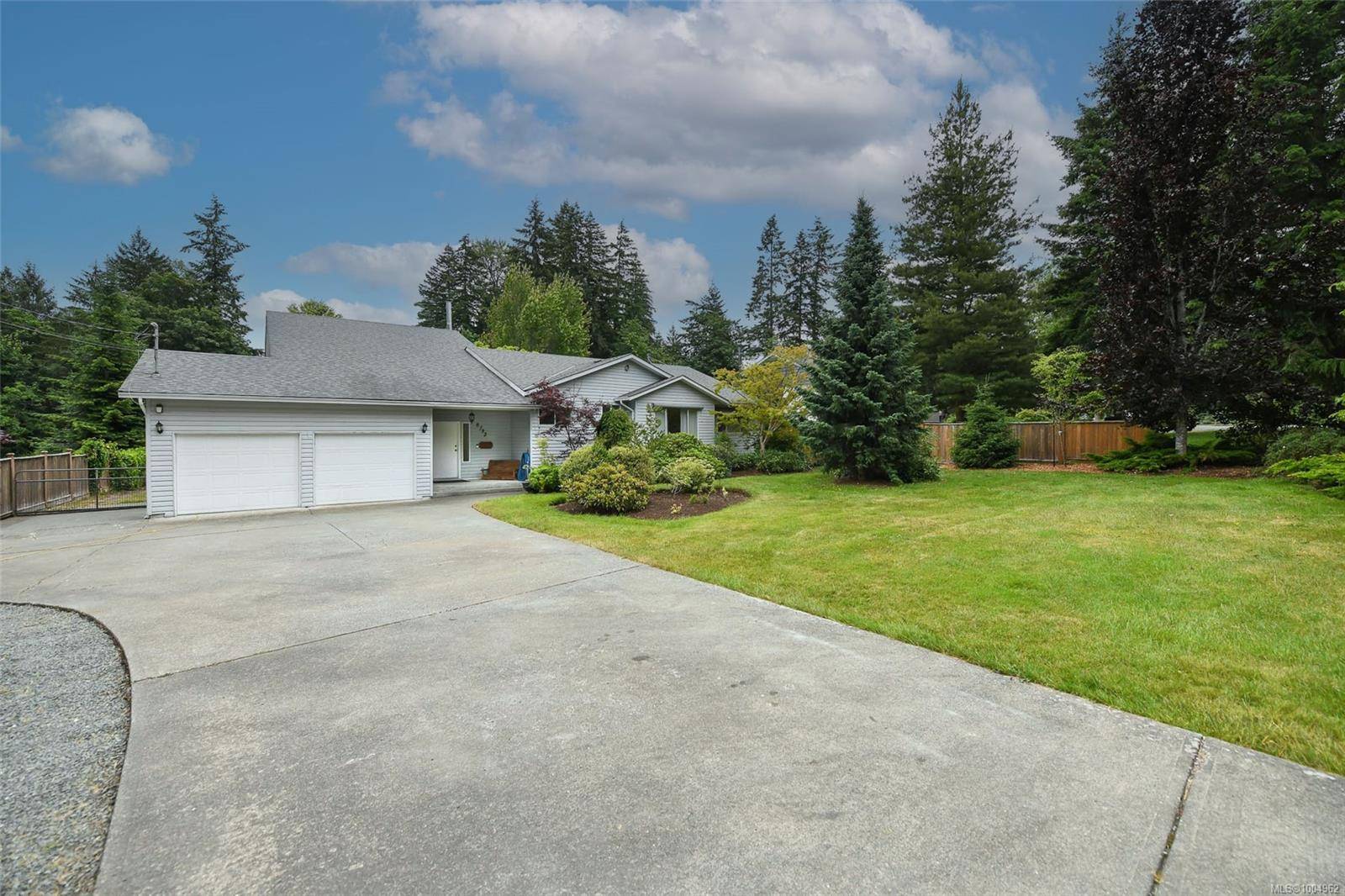 8732 Paulsen Rd, Black Creek, BC V9J 1J8