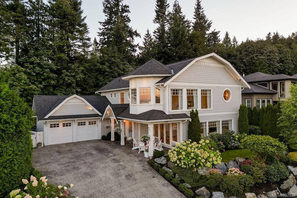 1701 Texada Terr, North Saanich, BC V8L 6B1