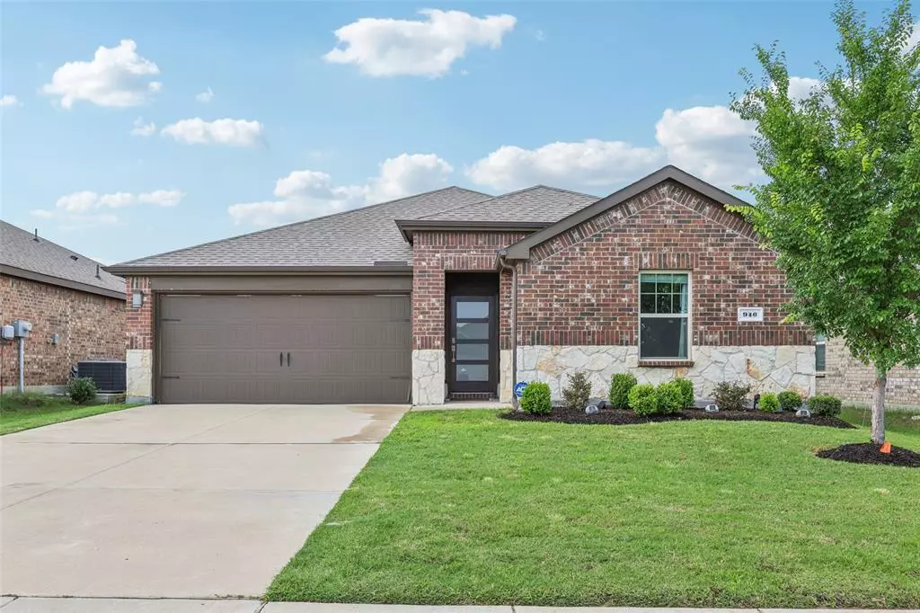 Aubrey, TX 76227,940 Glover Drive