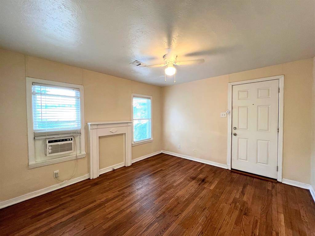 Fort Worth, TX 76111,2801 Primrose Avenue #Garage
