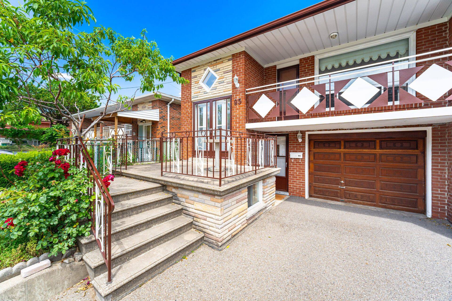 95 Milady RD, Toronto W05, ON M9L 2H9