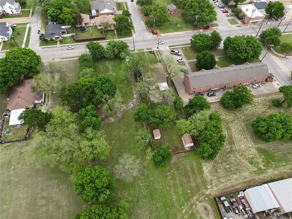 Lancaster, TX 75146,307 N Dallas Avenue