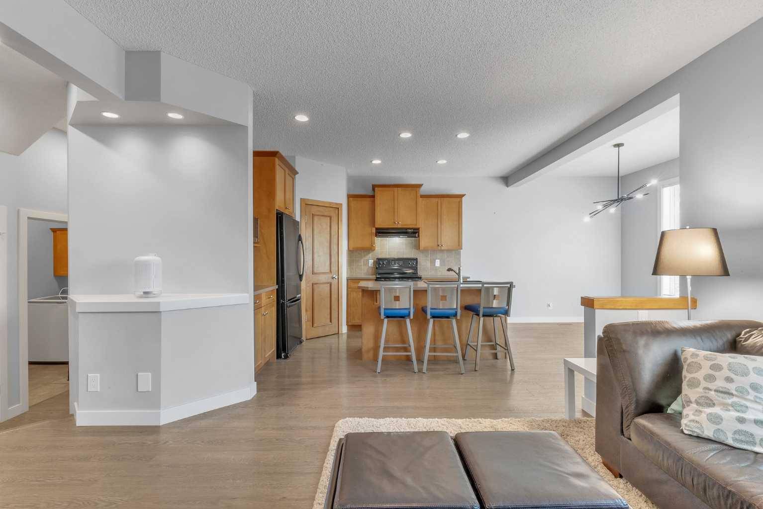Calgary, AB T3M 0B9,31 Cranwell LN Southeast