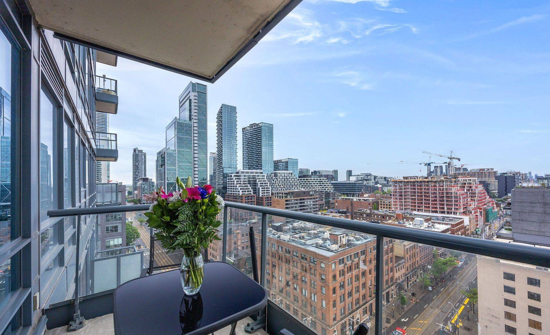 438 King ST W #1505, Toronto C01, ON M5V 3T9