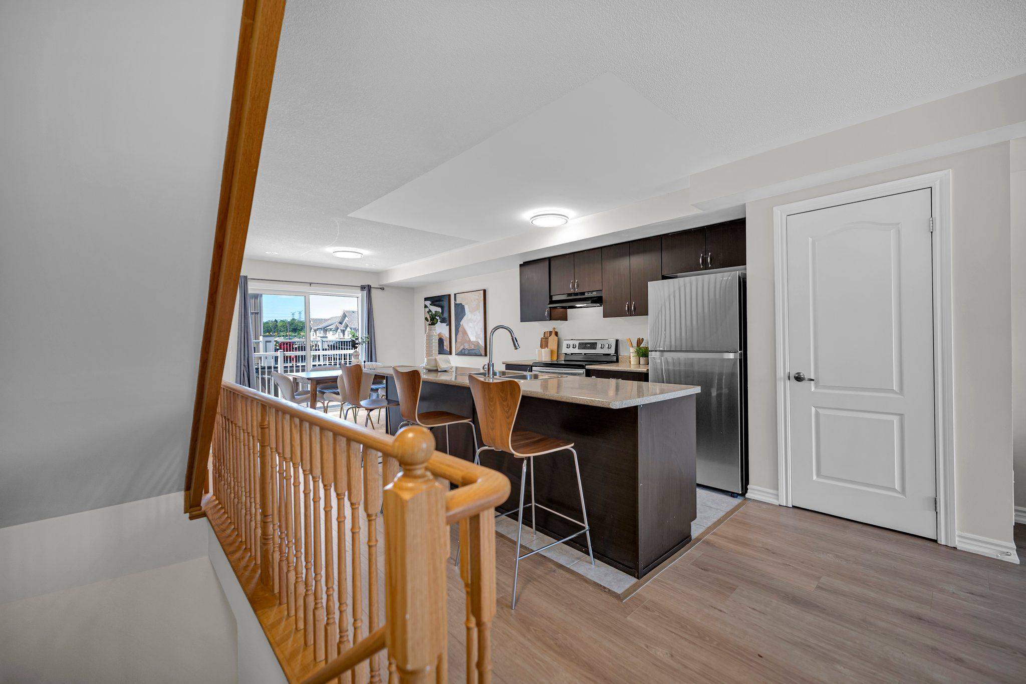 Oshawa, ON L1L 0M6,2500 Hill Rise CT #4