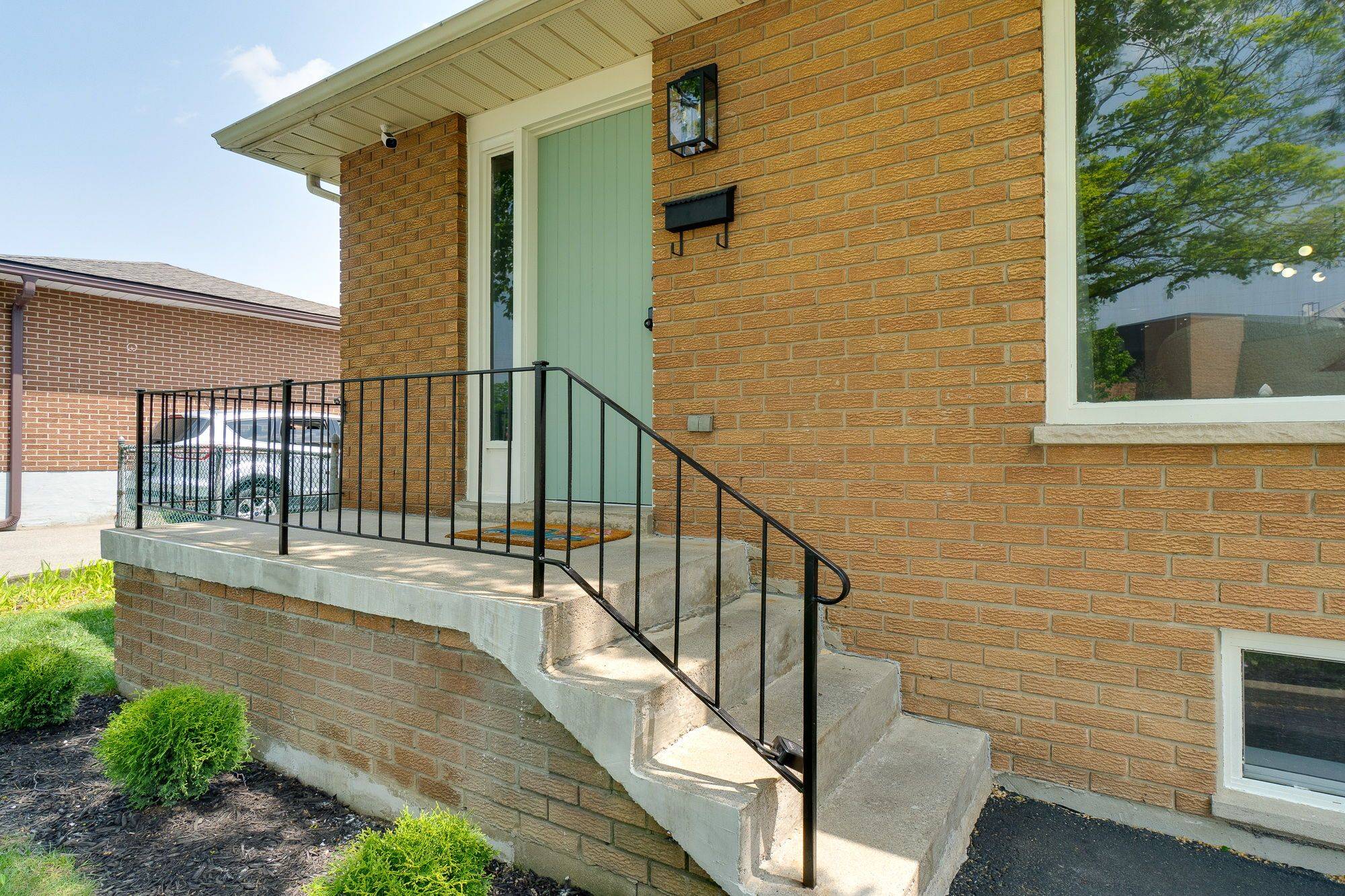 Burlington, ON L7M 1S9,3092 Palmer DR